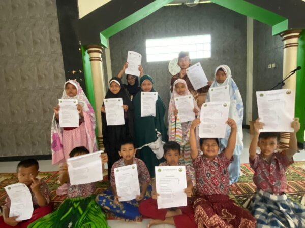 Praktik Wudhu dan Sholat : Pelatihan dan Pendampingan Praktik Wudhu dan Sholat yang Benar untuk Meningkatkan Pemahaman Ibadah Anak