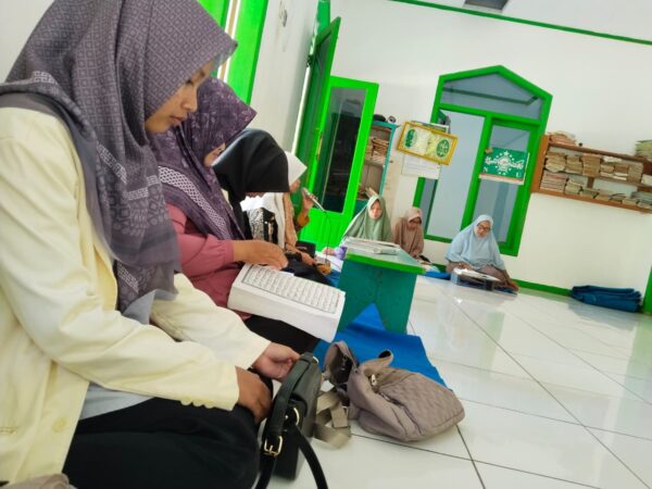 Semaan Al-Qur’an: Membangun Tradisi Qur’ani di Tengah Jamaah Masjid Baitussalam